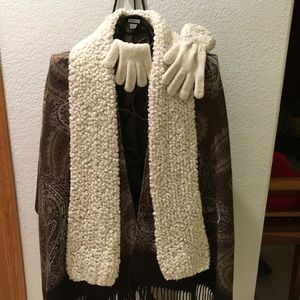 Warm and soft shall with scarf and mittens